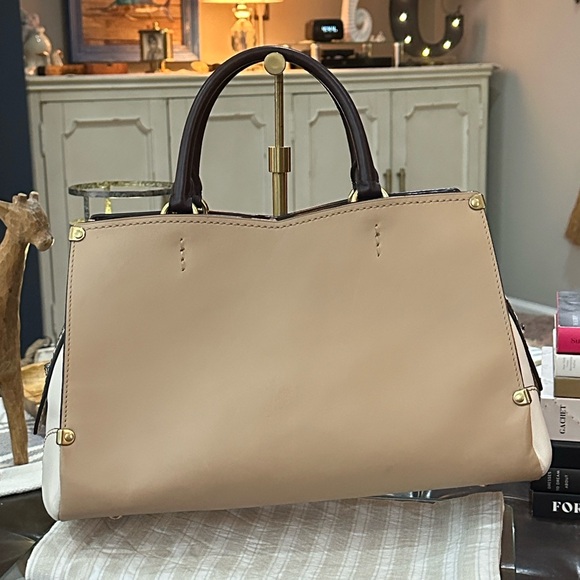 COACH 1941 Mason Carryall Colorblock Satchel in Beechwood w/Snakeskin Detail - Picture 6 of 16